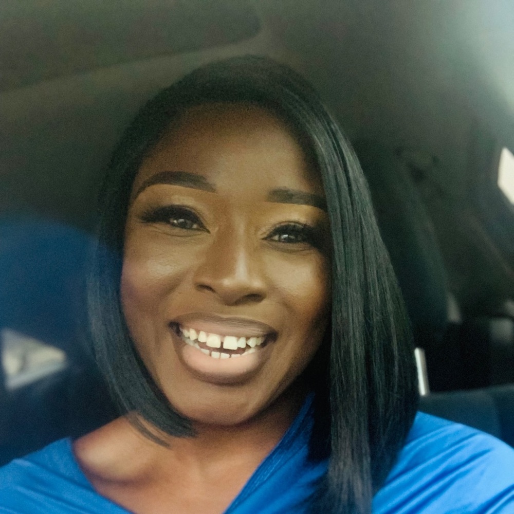 Meet your Posher, Latoya